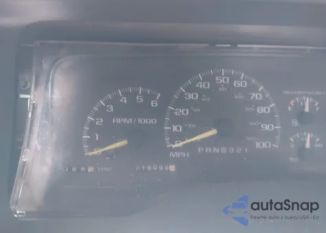 1997 Chevrolet C1500 Fleetside z USA, uszkodzony, nr VIN 2GCEC19R4V1218362